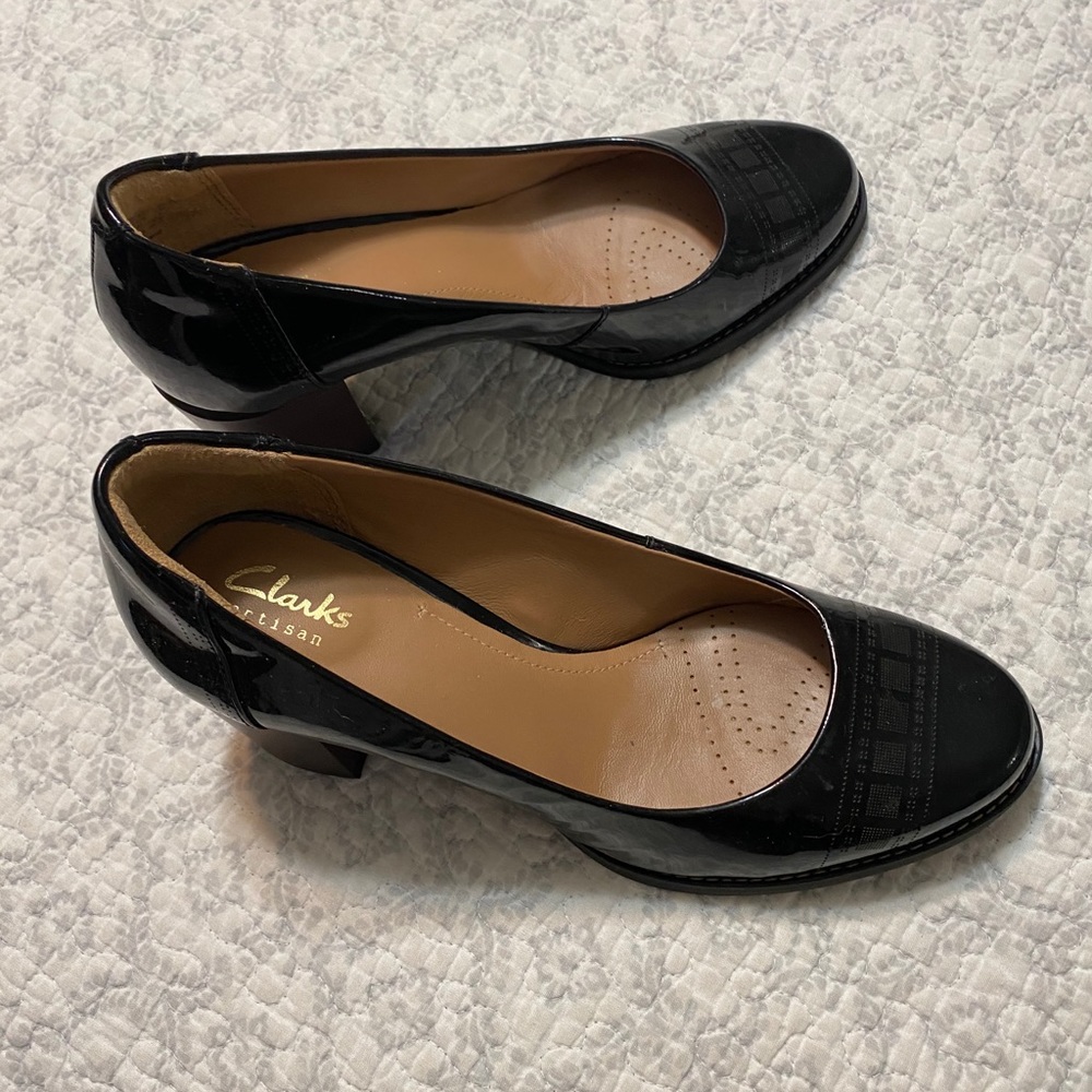 Ladies dress/work shoes size 7M